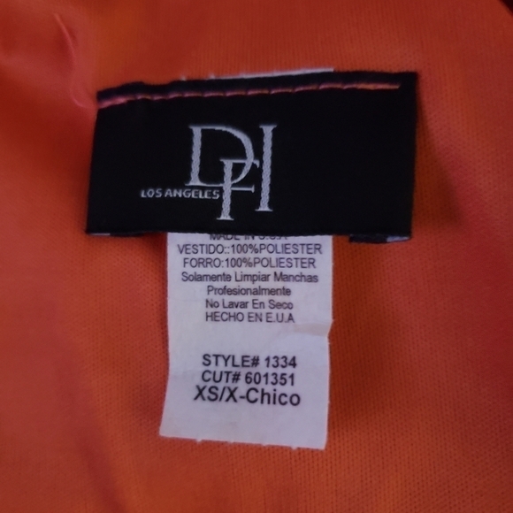 D F I Gown - Picture 7 of 7